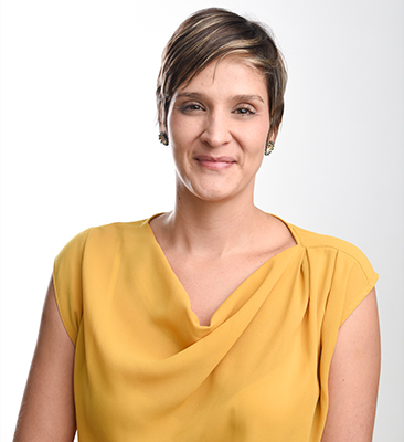 Dra. Adriana Villalobos  Quesada