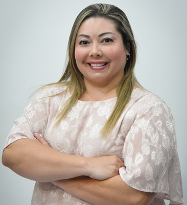 Dra. Natalia Campos  Ramírez